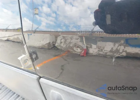 2017 Ford Transit-250 z USA, uszkodzony, nr VIN 1FTYR2XM8HKB54694